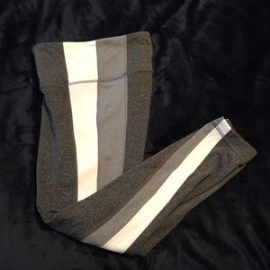 Athleta Side stripe Legging Size S